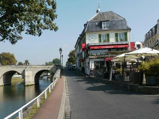 Le Cabouillet Hotel แอลิ-อาดอม ภายนอก รูปภาพ